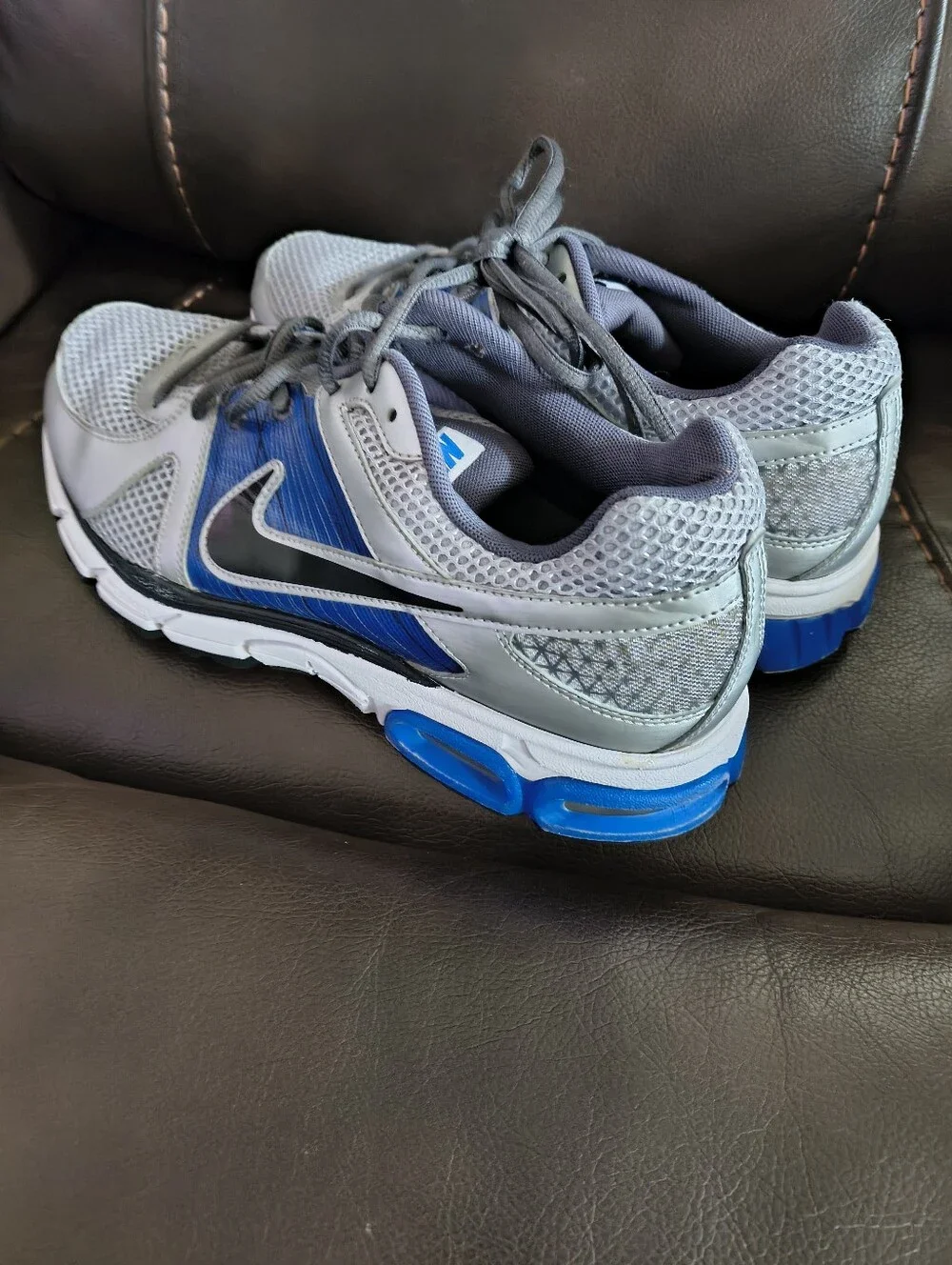 Nike Moto 9 Athletic Sneakers Sz 10
